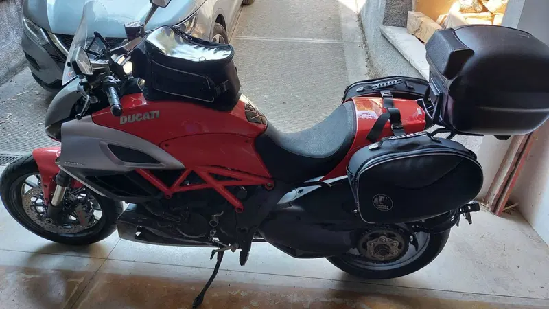 Ducati Diavel 1200 (2010 - 13) (5)