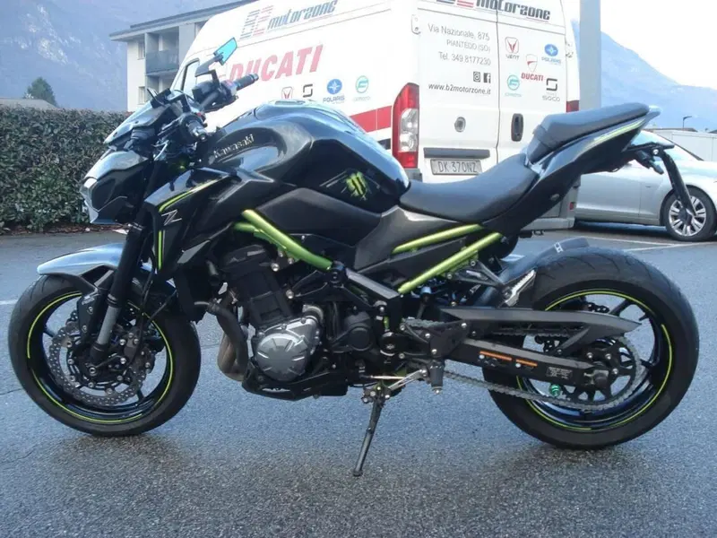 Kawasaki Z 900 Performance (2019)