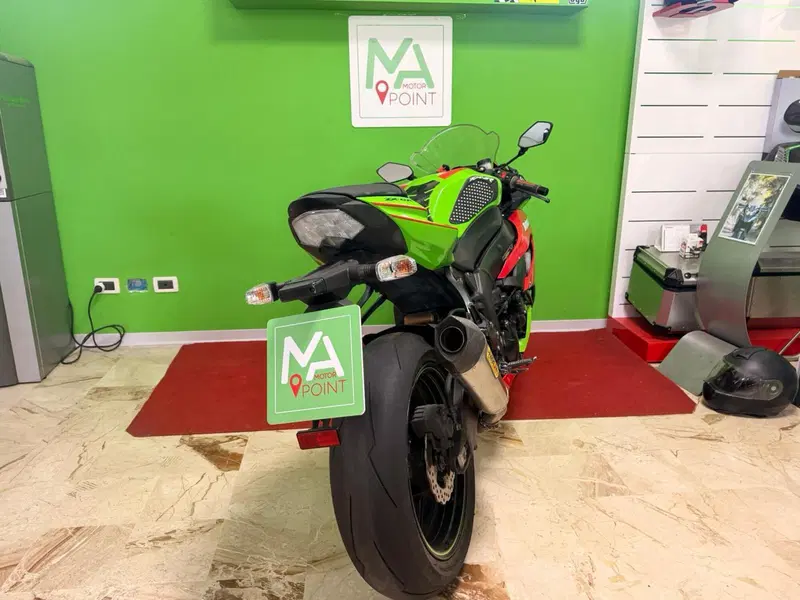 Kawasaki Ninja 600 ZX-6R (2009 - 16) (4)