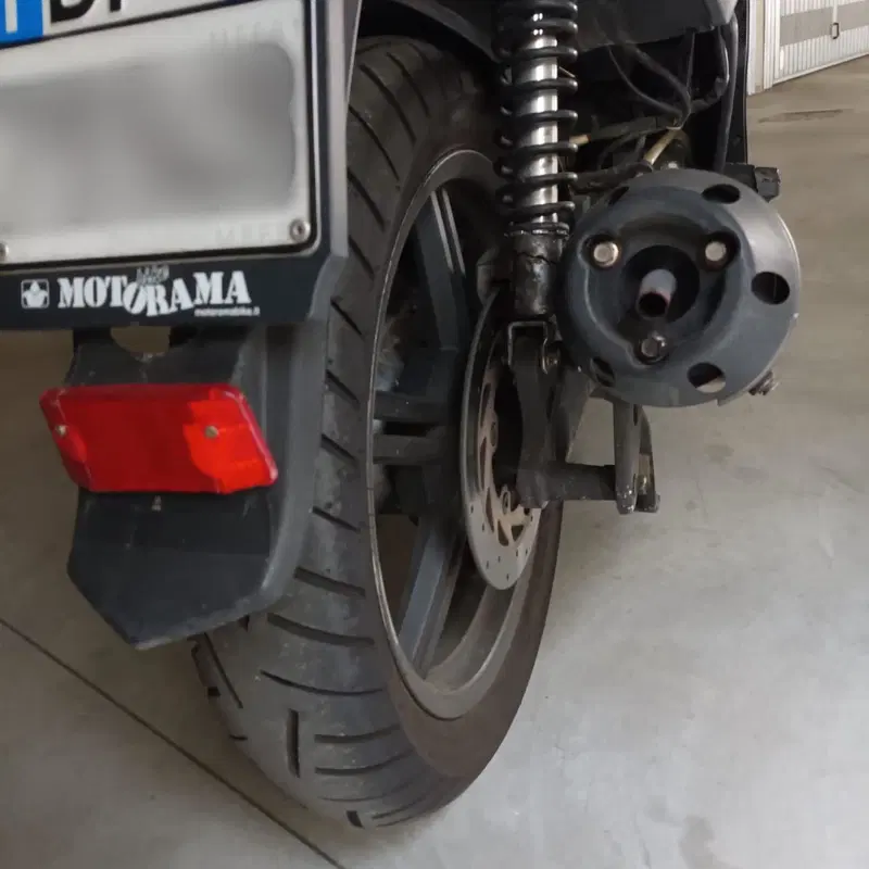 Kymco Agility 150 R16 (7)