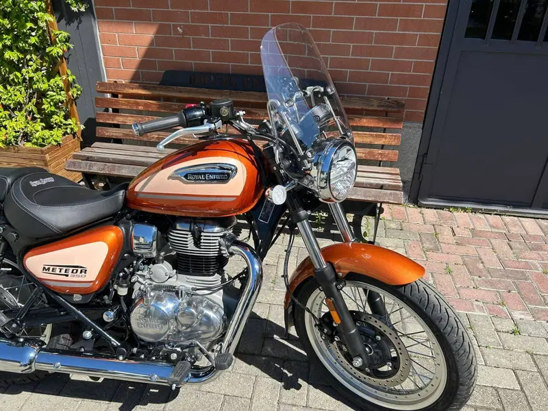 Royal Enfield Meteor 350 (2021 - 26) (2)