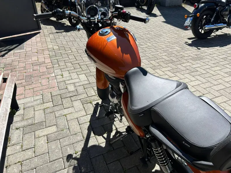 Royal Enfield Meteor 350 (2021 - 26) (13)