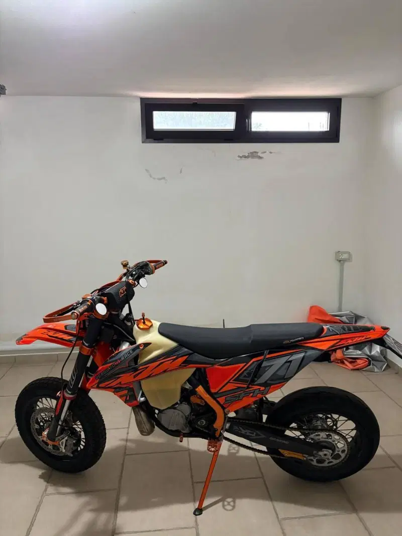 KTM 300 EXC E TPI (2020) (2)