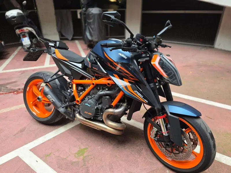 KTM 1290 Super Duke R (2022 - 23)