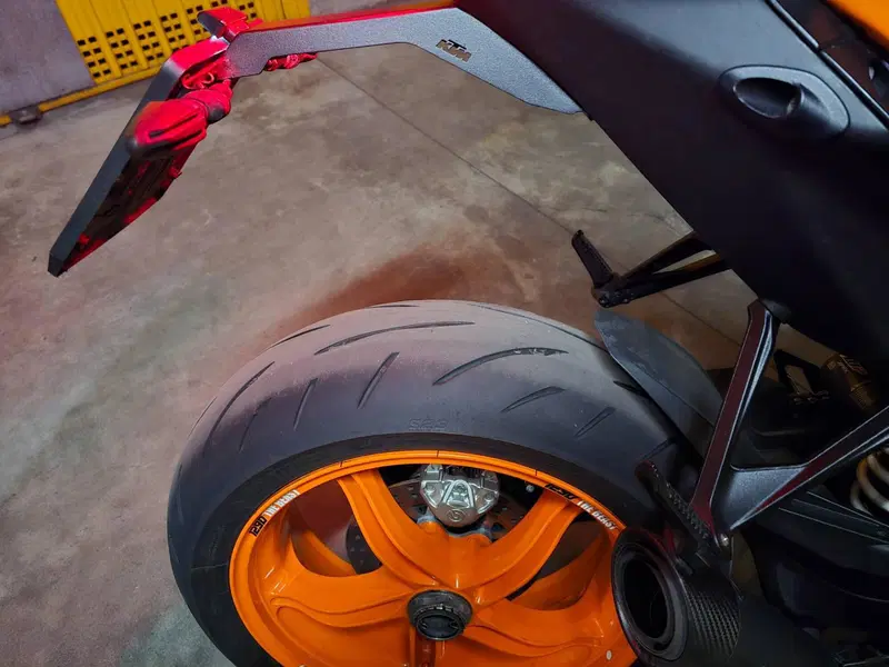 KTM 1290 Super Duke R (2022 - 23) (7)