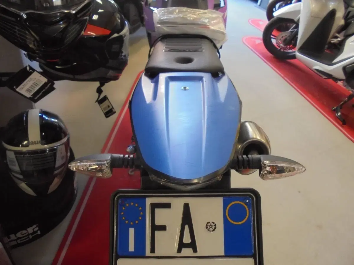 Fantic Motor Motard 125 Performance 4t (2020) (3)