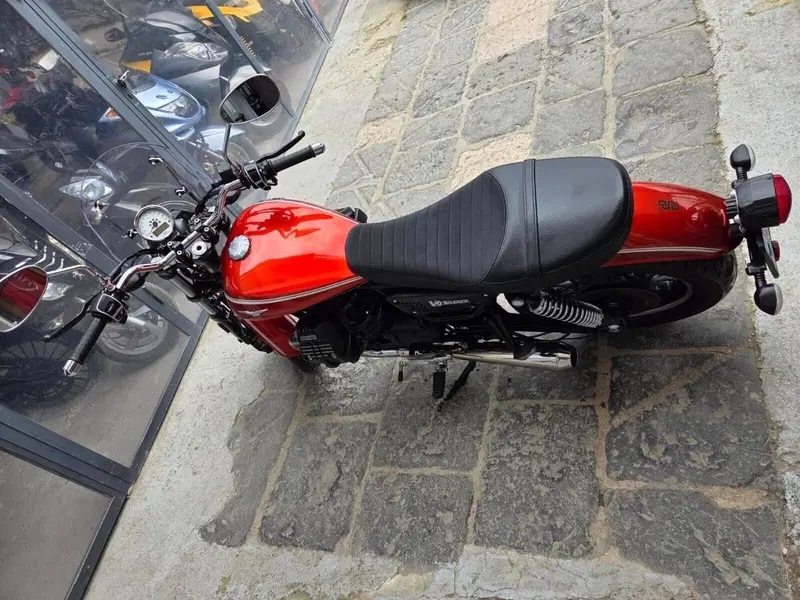 Moto Guzzi V9 Roamer (2016 - 18) (12)