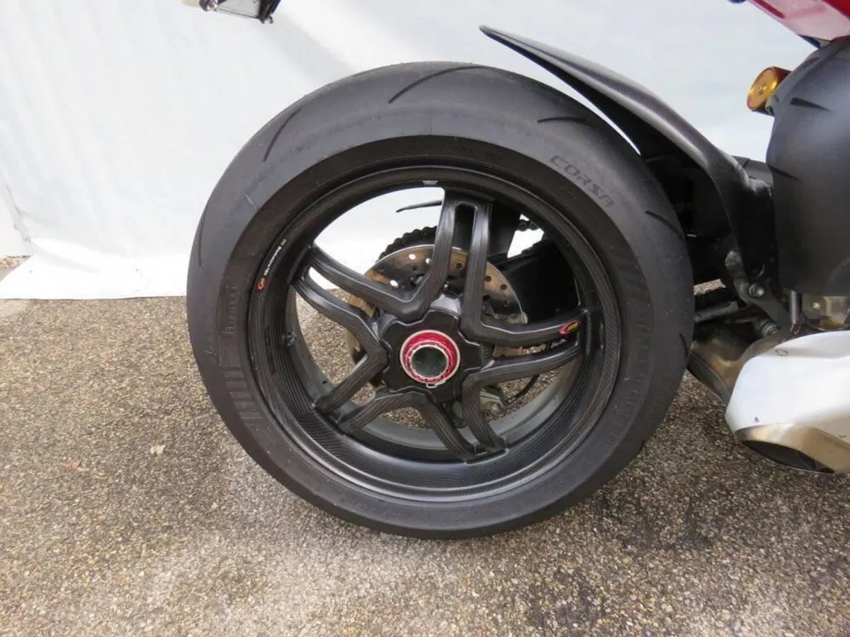 Ducati Streetfighter V4 (2023 - 24) (10)