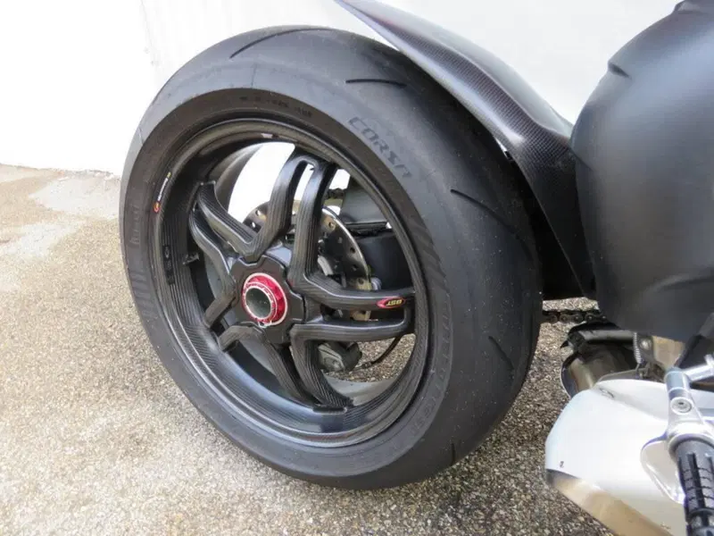 Ducati Streetfighter V4 (2023 - 24) (19)
