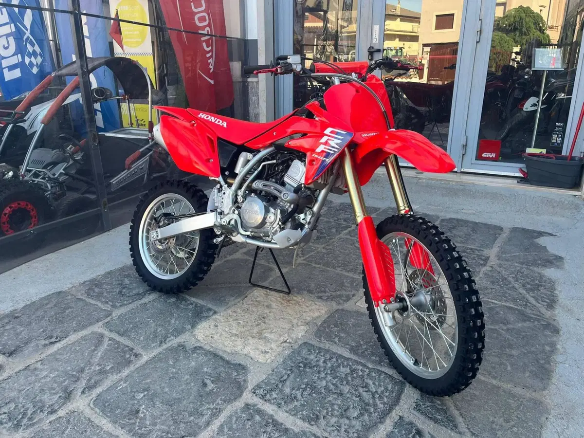 Honda CRF 150RB (2025) (2)