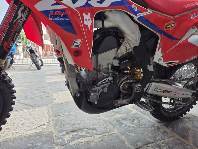 Honda CRF 250R (2014) (9)