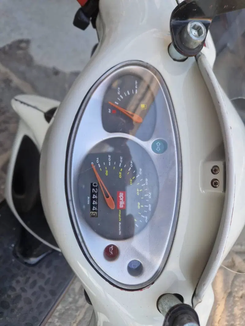 Aprilia Scarabeo 50 (1994 - 99) (10)