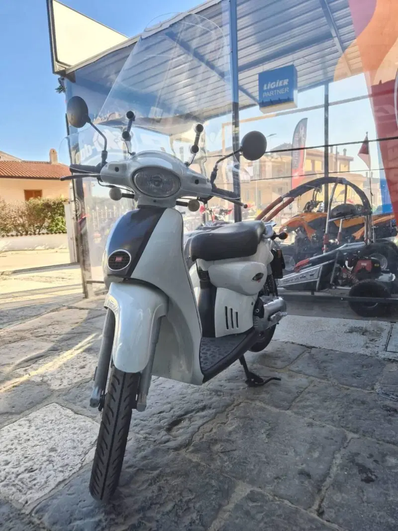 Aprilia Scarabeo 50 (1994 - 99) (6)