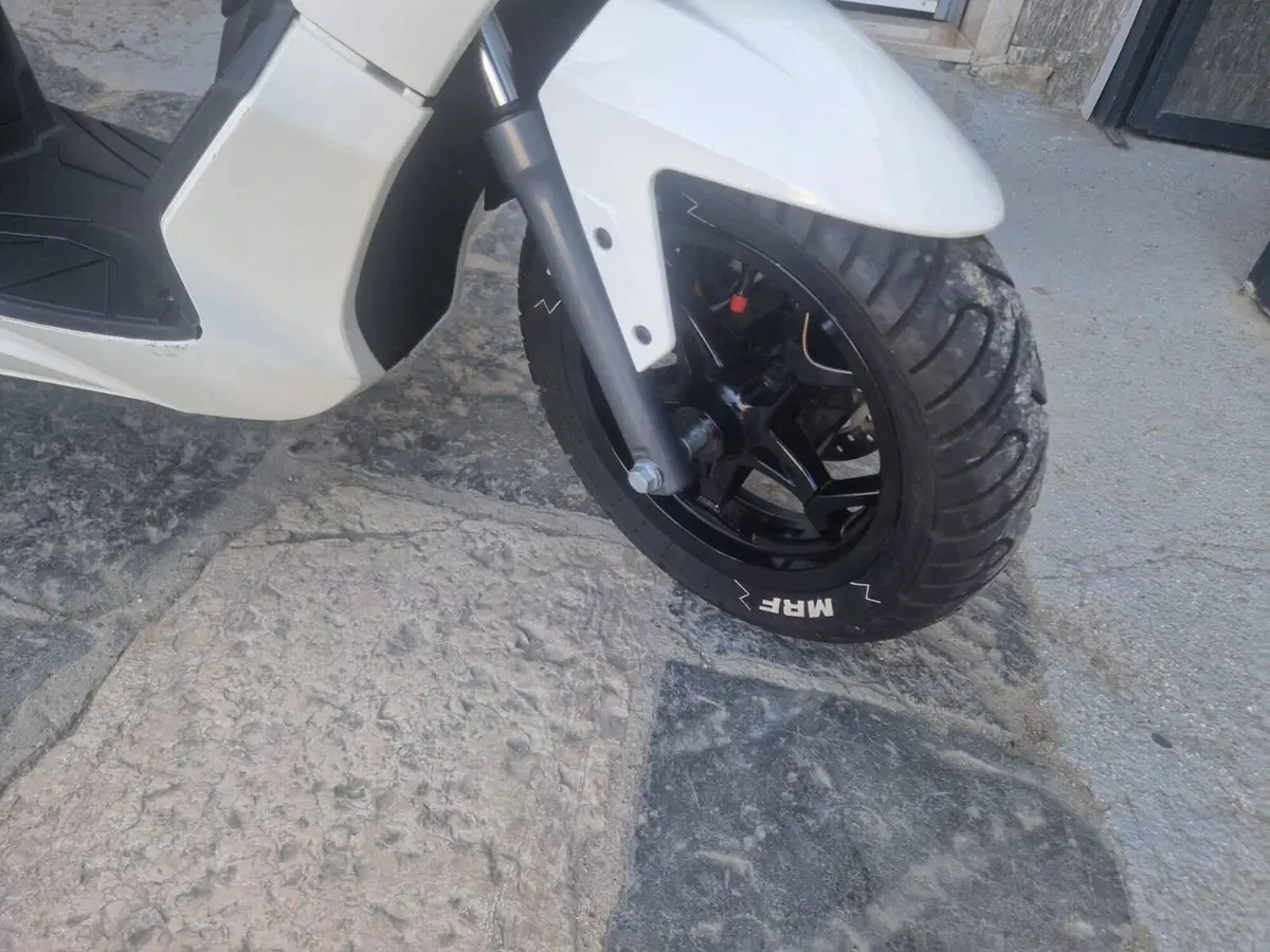 Aprilia SXR 50 (2021 - 26) (7)