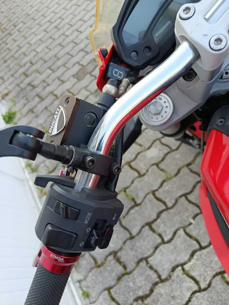 Ducati Monster 696 ABS (2009 - 14) (4)