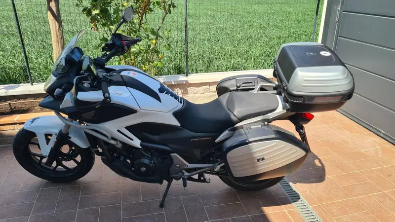 Honda NC 750 X DCT ABS (2014 - 15) (2)
