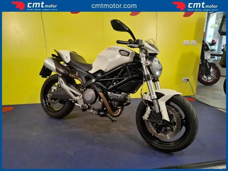 Ducati Monster 696 Plus (2007 - 14) (3)