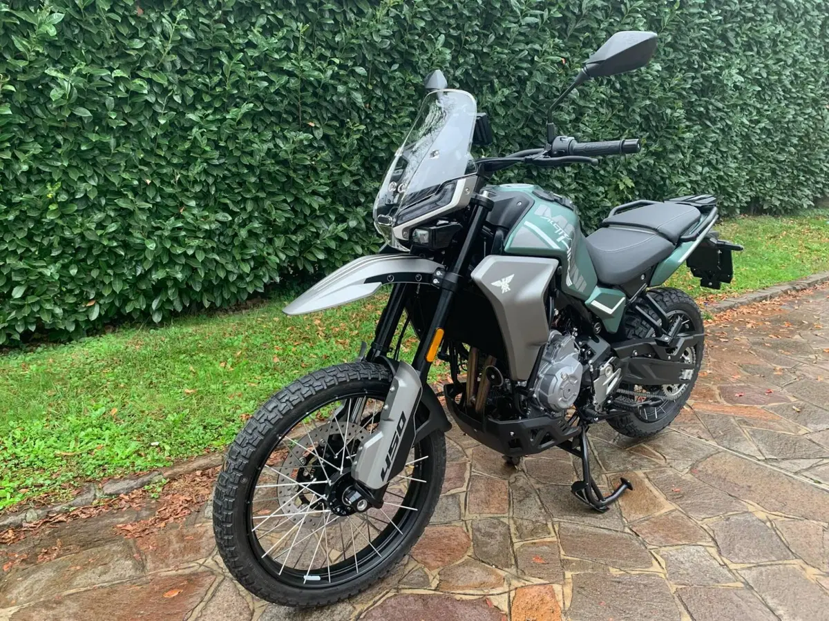 Moto Morini Allthrike 450 (2025 - 26) (3)