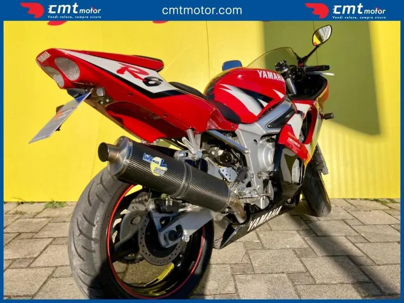 Yamaha YZF R6 (2001 - 02) (4)
