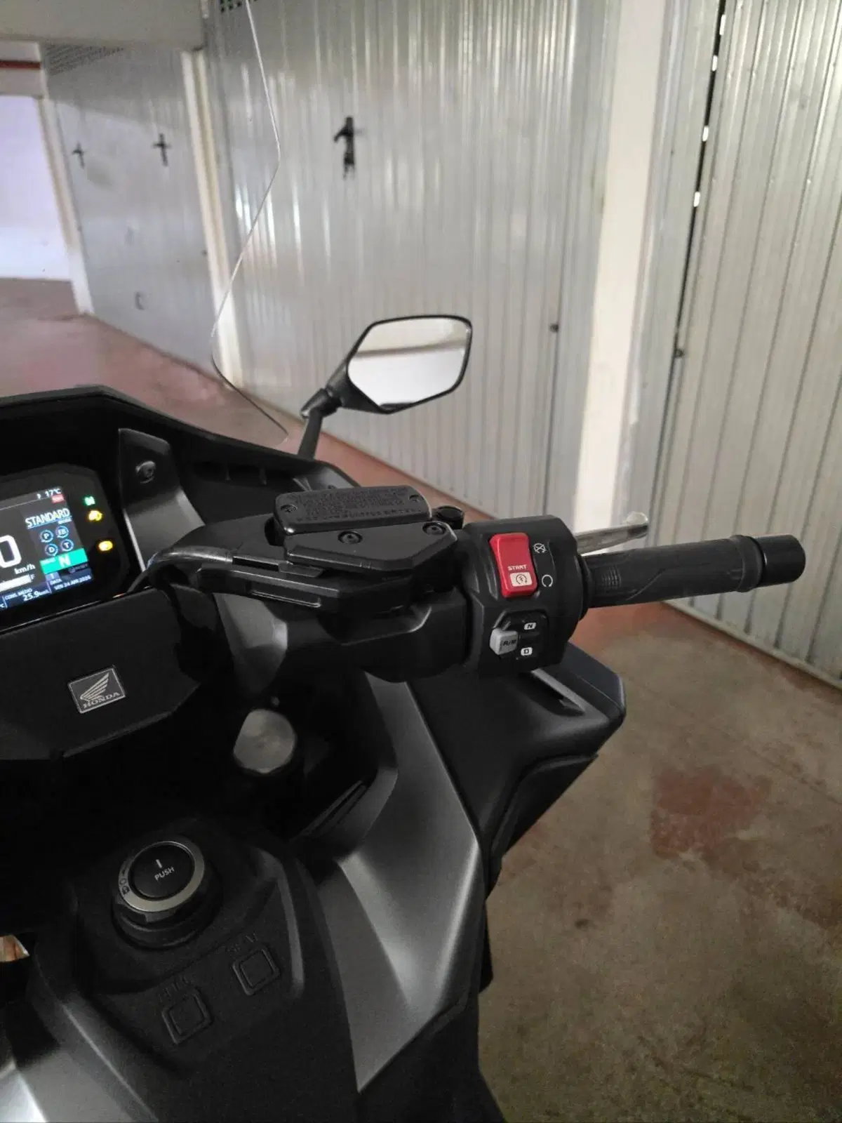 Honda Forza 750 DCT Urban (2021 - 24) (10)