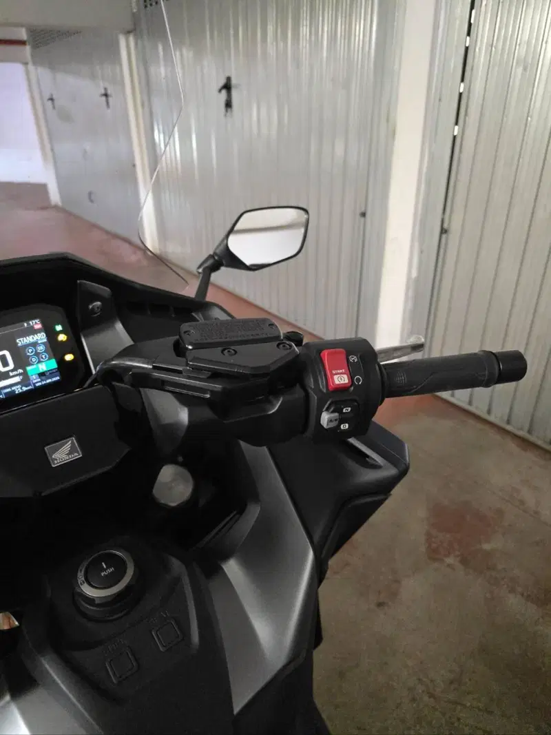 Honda Forza 750 DCT Urban (2021 - 24) (10)
