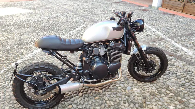 Triumph Thunderbird 900 Sport (1998 - 02) (8)
