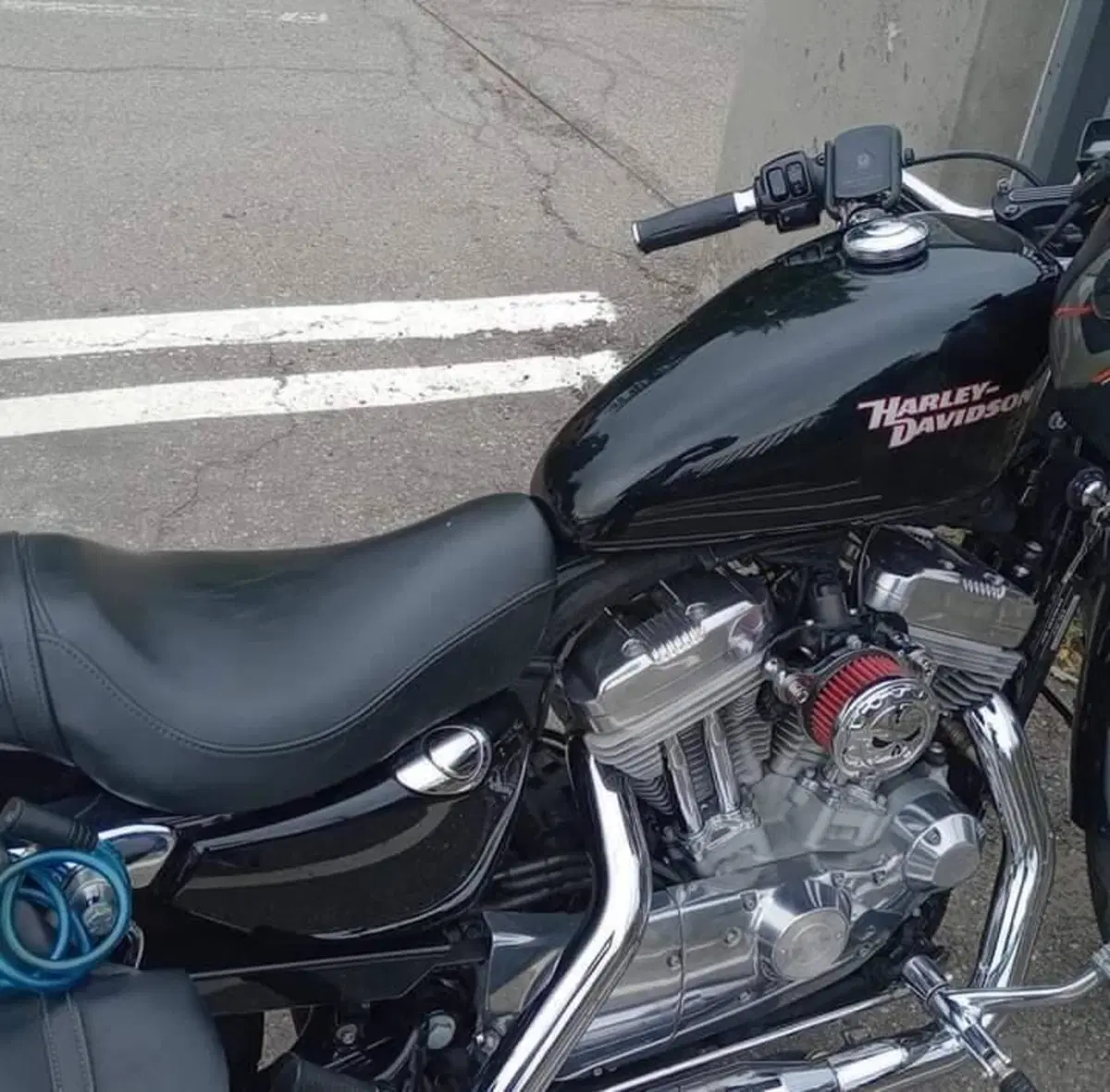 Harley-Davidson 883 Custom (2006 - 07) - XL 883C (3)