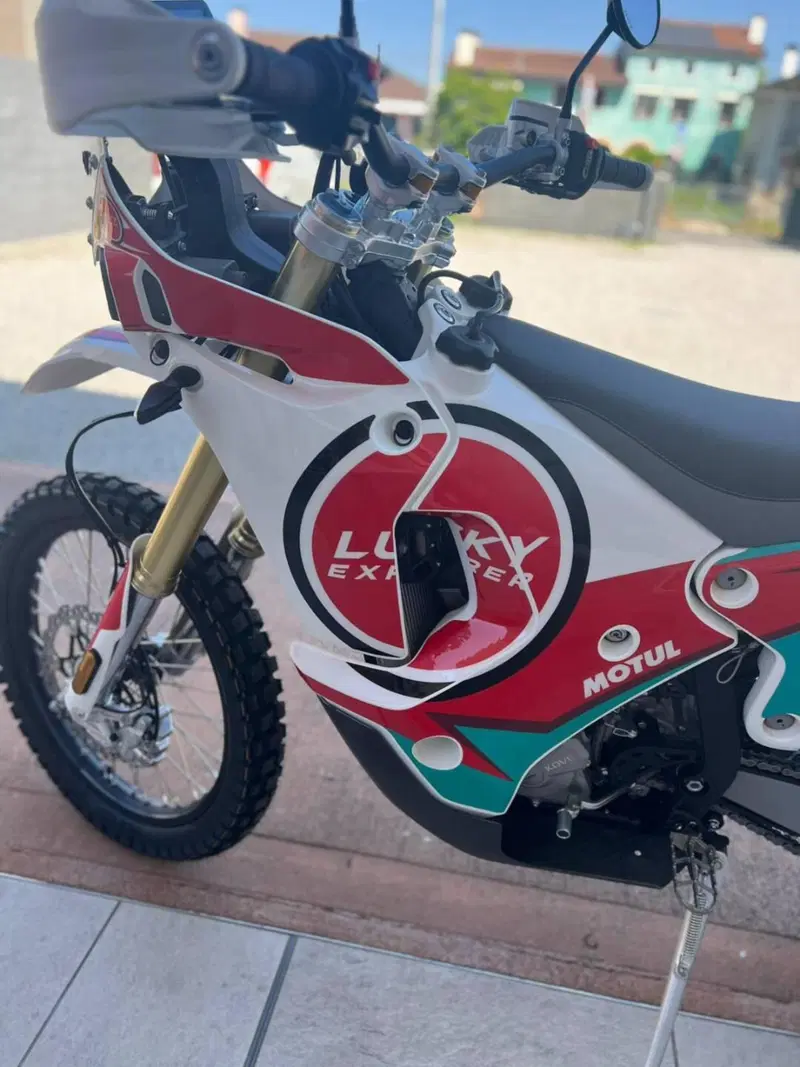 Kove 450 Rally Lucky Explorer Replica (2025 - 26) (4)