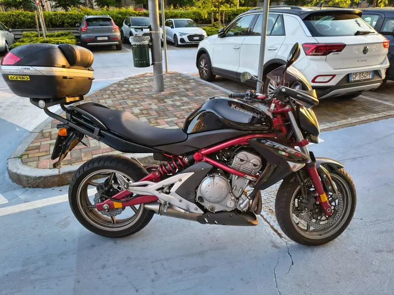 Kawasaki ER-6N (2006 - 09)