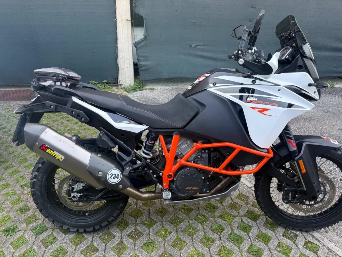 KTM 1090 Adventure R (2017 - 19)