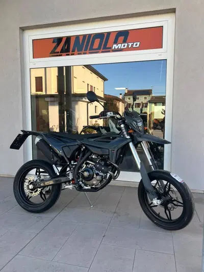 Betamotor RR 125 4T Motard T - X Special Edition (2025 - 26) nuova