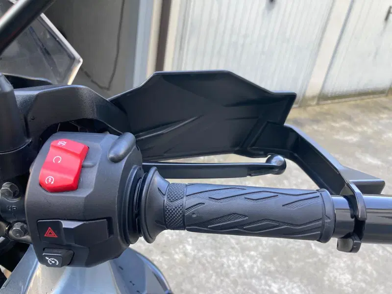 Suzuki V-Strom 1050XT (2020 - 23) (7)