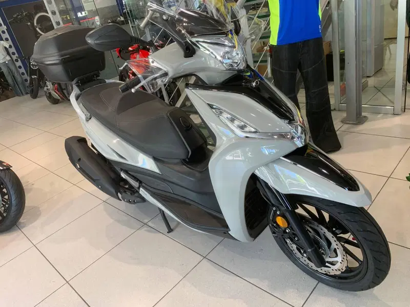 Kymco Agility 300i (2020) (3)