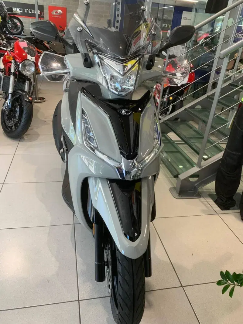 Kymco Agility 300i (2020) (4)