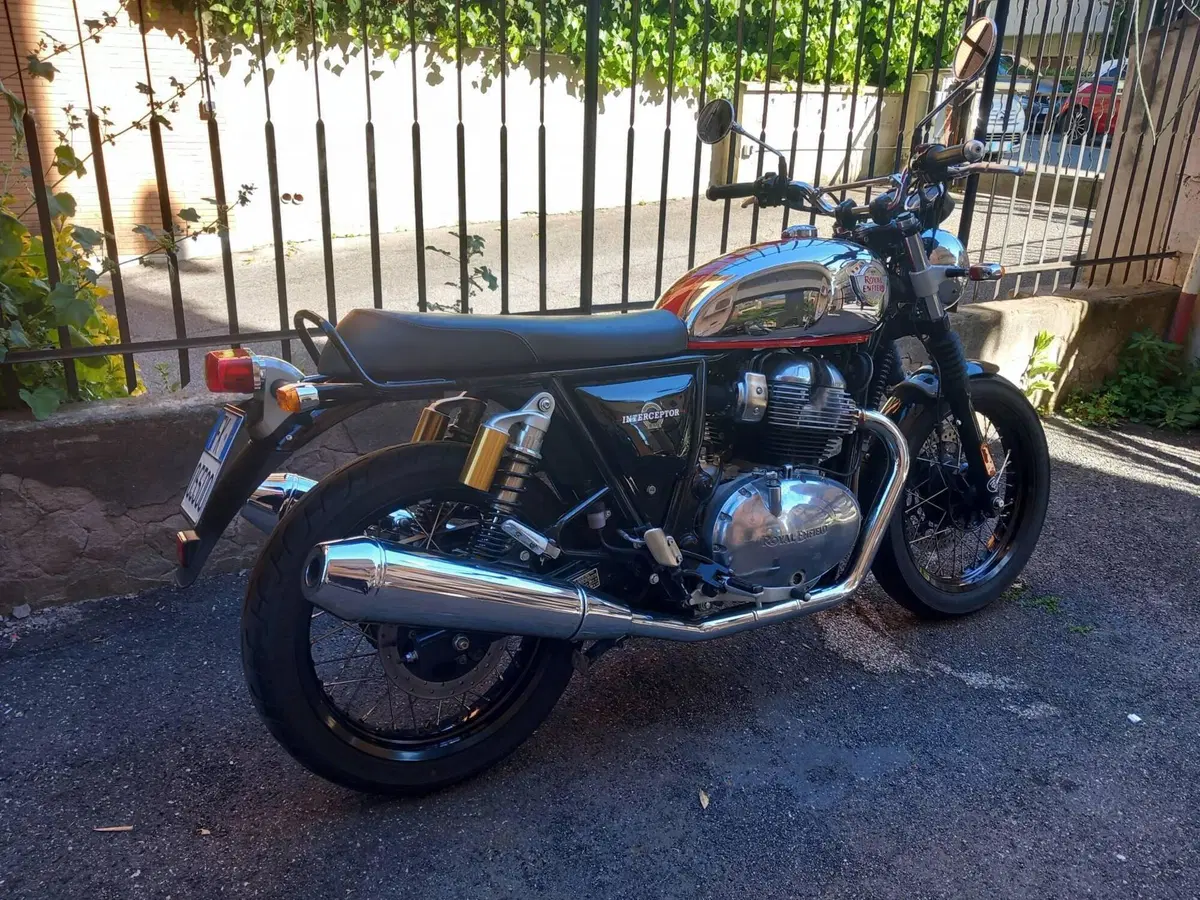 Royal Enfield Interceptor 650 (2021 - 26) (3)