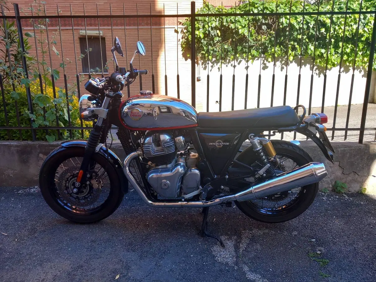Royal Enfield Interceptor 650 (2021 - 26) (4)