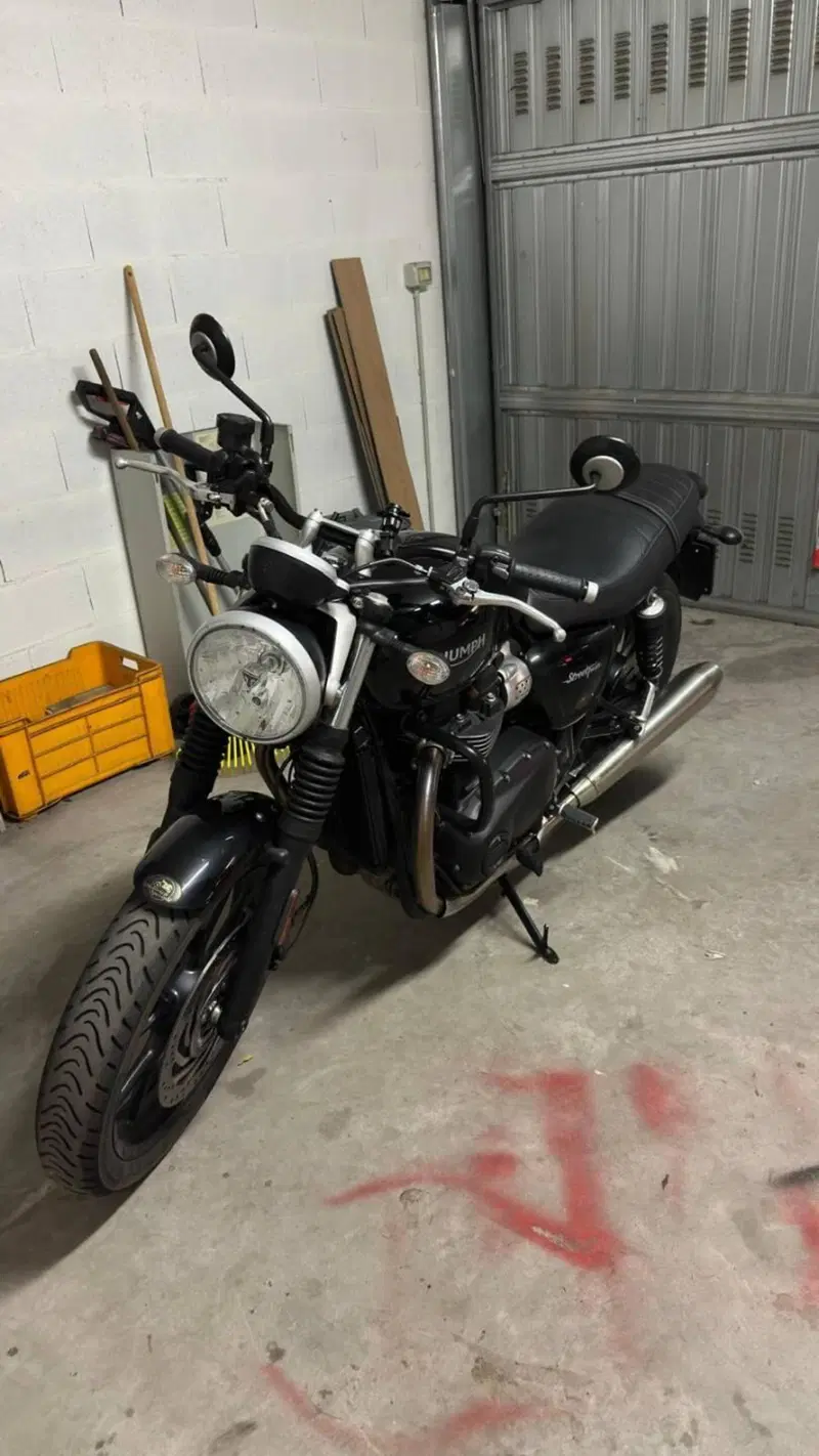 Triumph Street Twin 900 (2017 - 18) (2)