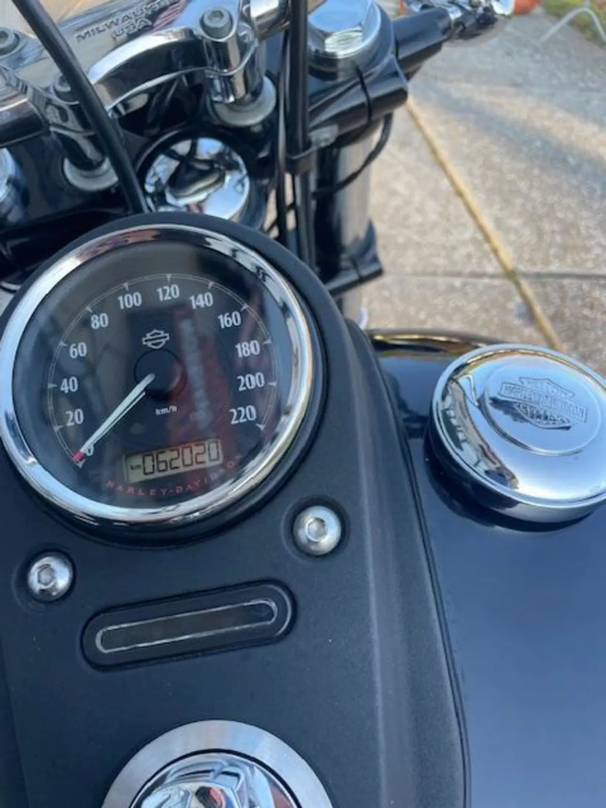 Harley-Davidson 1690 Street Bob (2017) - FXDB (4)