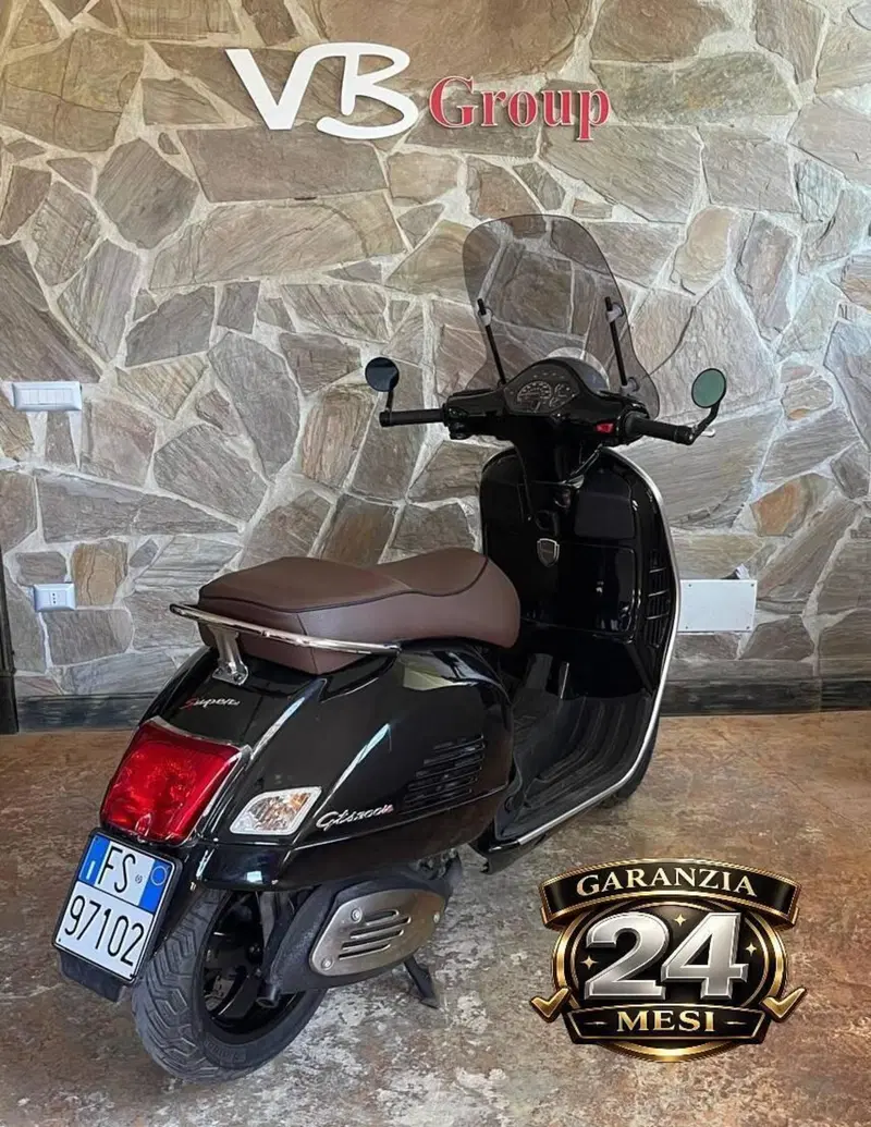 Vespa GTS 300 Super (2008 - 16) (4)
