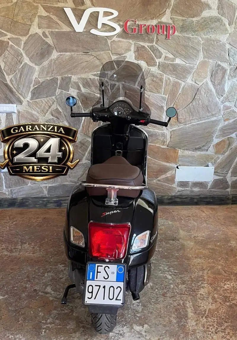 Vespa GTS 300 Super (2008 - 16) (5)