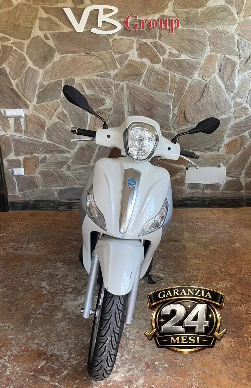Piaggio Medley 150 ABS (2016 - 19) (2)
