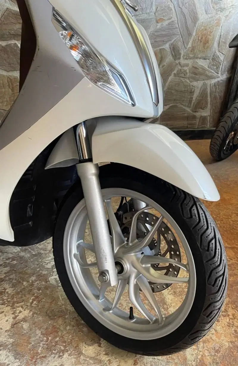 Piaggio Medley 150 ABS (2016 - 19) (9)