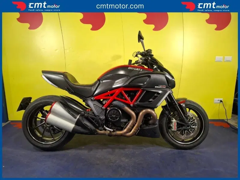 Ducati Diavel 1200 Carbon (2010 - 13)