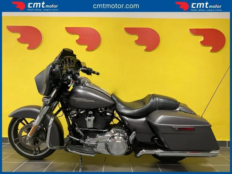 Harley-Davidson 107 Street Glide Special (2017 - 19) - FLHXS (3)