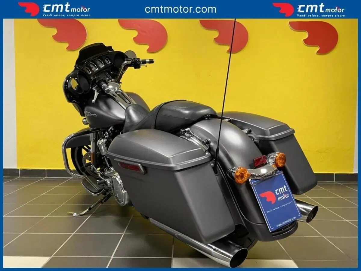 Harley-Davidson 107 Street Glide Special (2017 - 19) - FLHXS (4)