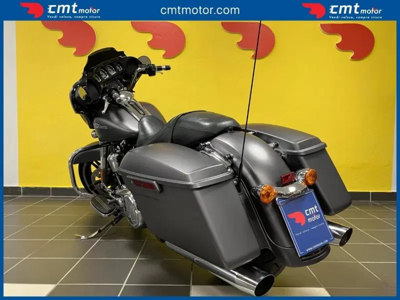 Harley-Davidson 107 Street Glide Special (2017 - 19) - FLHXS (4)
