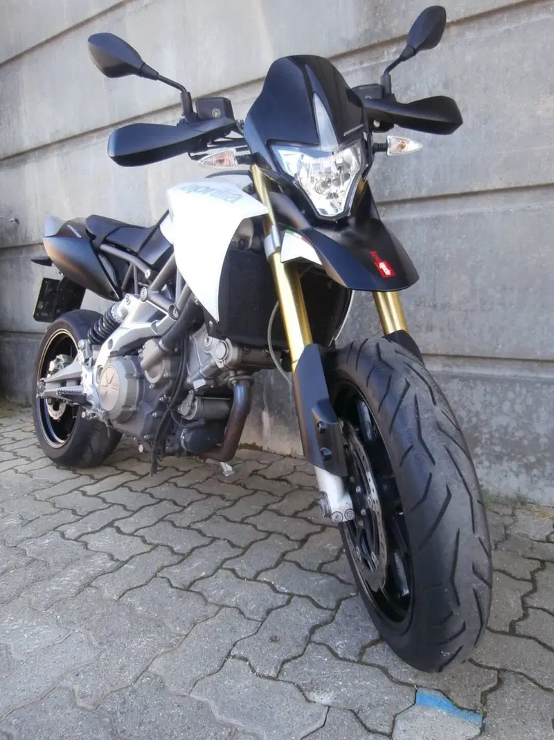 Aprilia Dorsoduro 750 (2009 - 14)