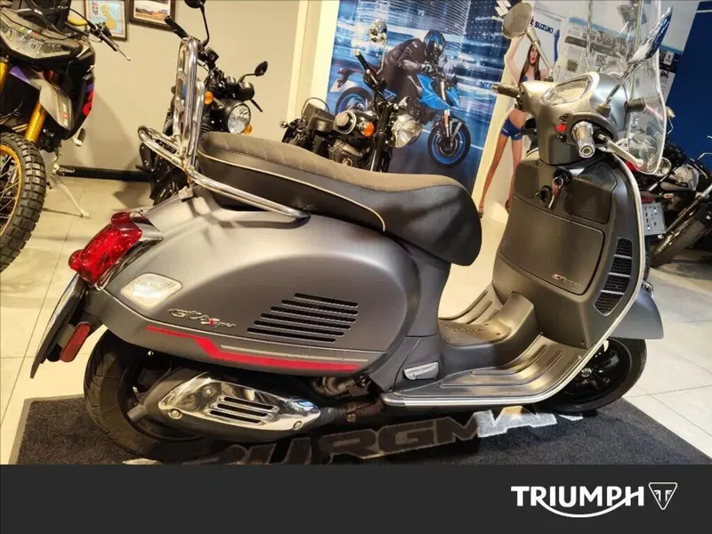 Vespa GTS 300 Super Sport Hpe (2021 - 22) (3)