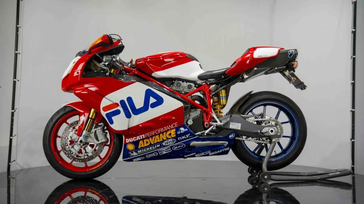 Ducati 999 R (2002 - 04) (2)