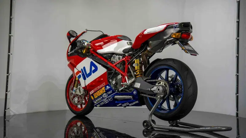 Ducati 999 R (2002 - 04) (9)